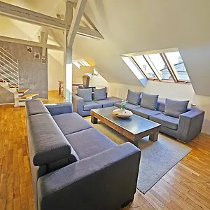 https://historic-centre-apartments-i.praguehotelsweb.com